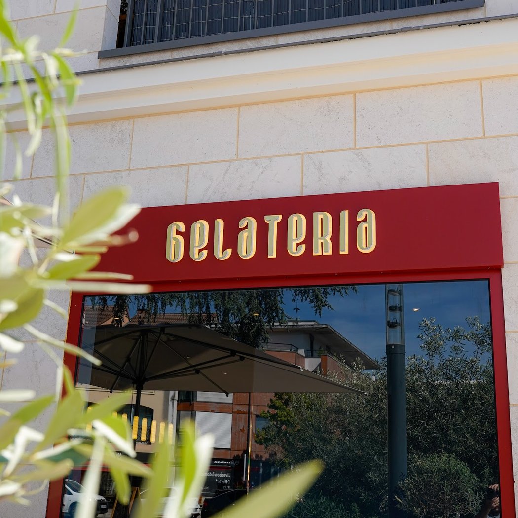 Giovanni Gelateria 2